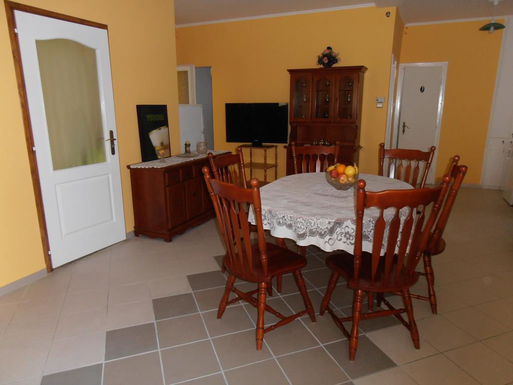 Seven Apartment Keszthely Eksteriør billede